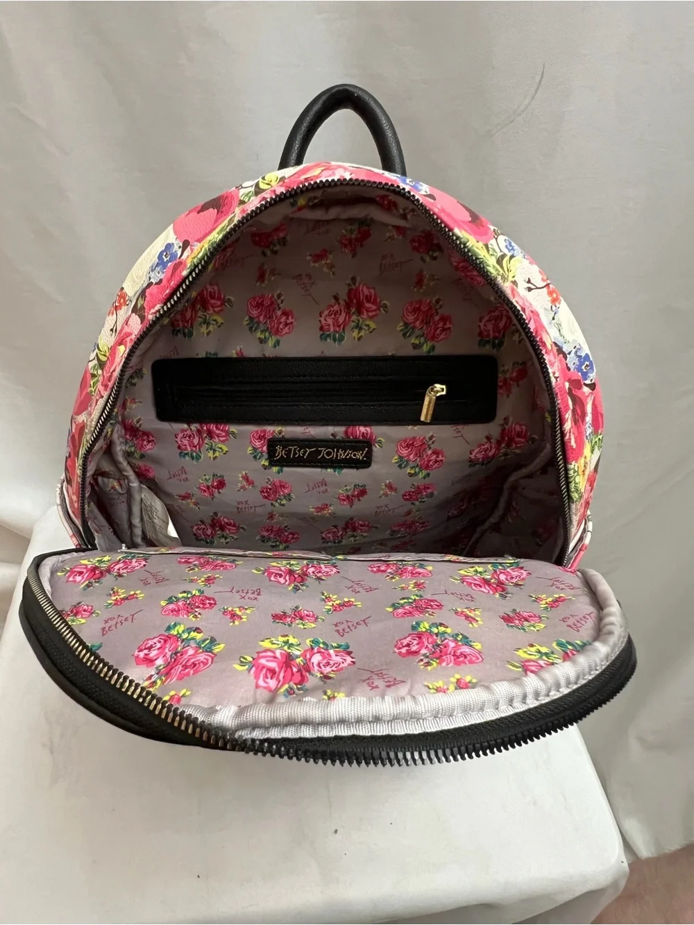 Betsey Johnson Floral Quilted Backpack White Pink Roses Gold Hardware